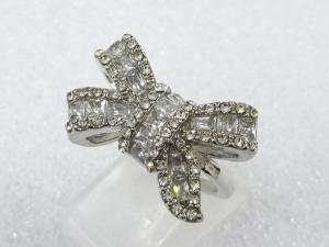 クリスタル　指輪(10号)